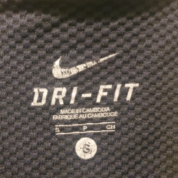 Nike Sweater - Picture 8 of 8